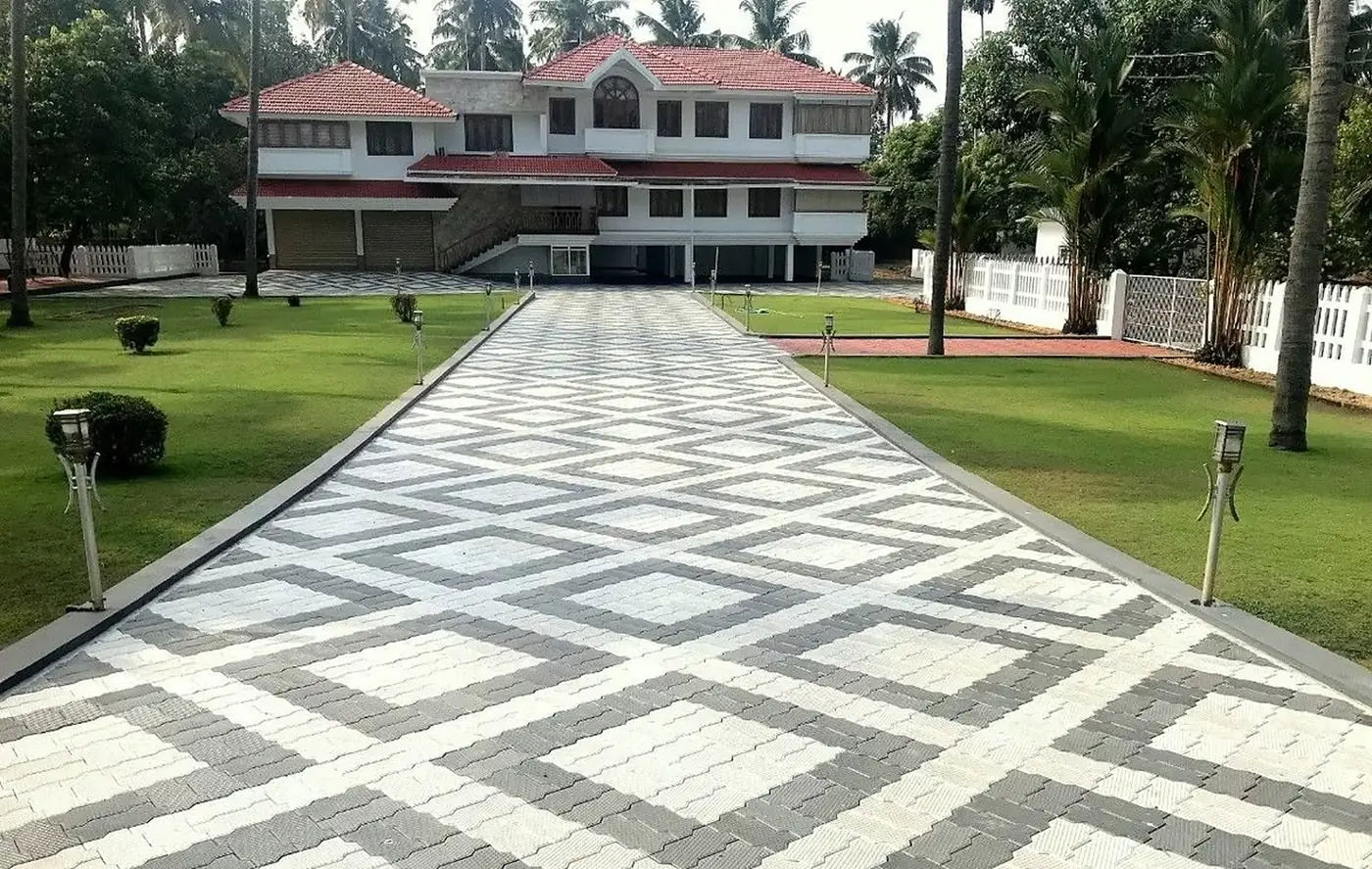 Driveway laid in a two-tone diamond pattern